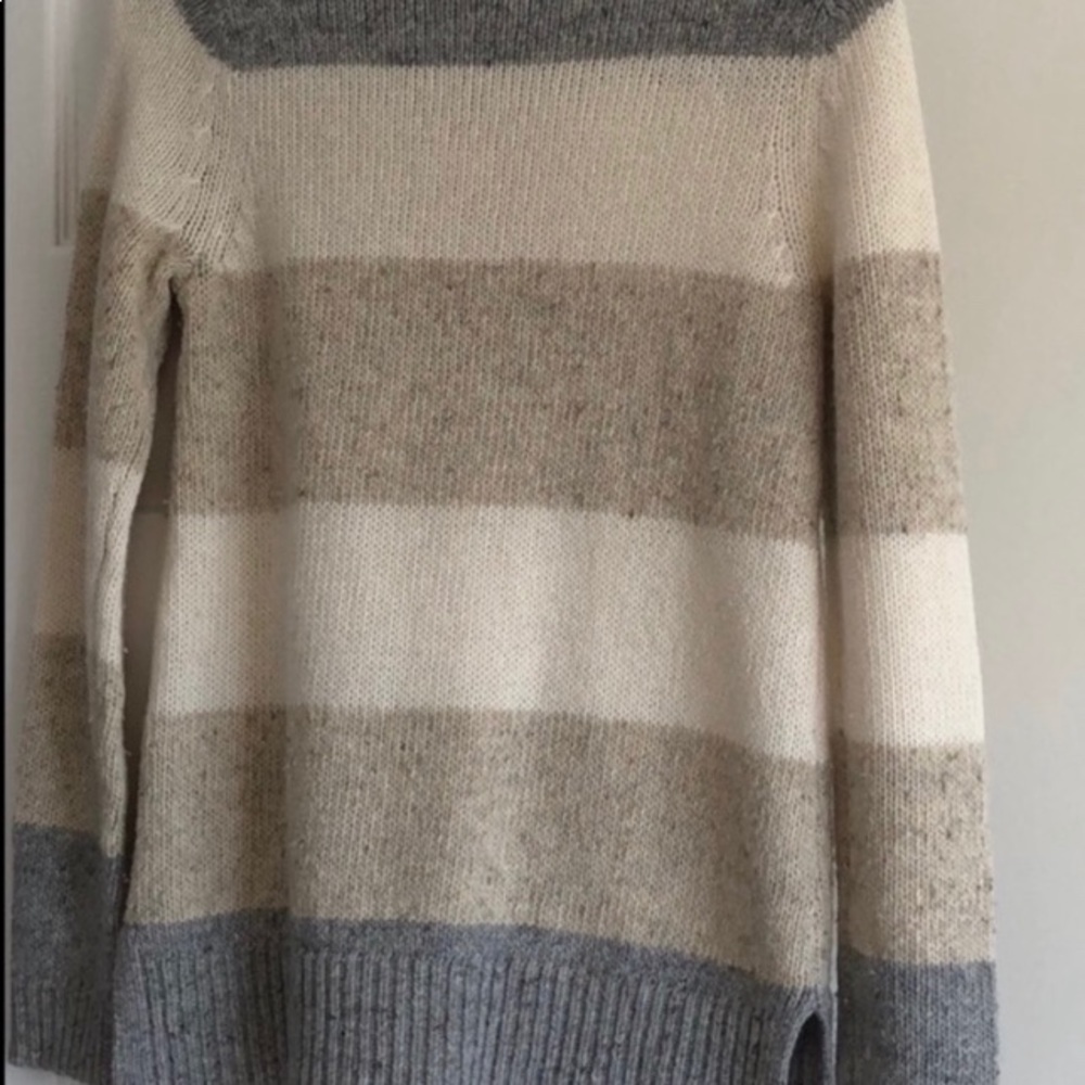 ⚠️ SOLD. Banana Republic Wool Striped Sweater - Picture 3 of 4